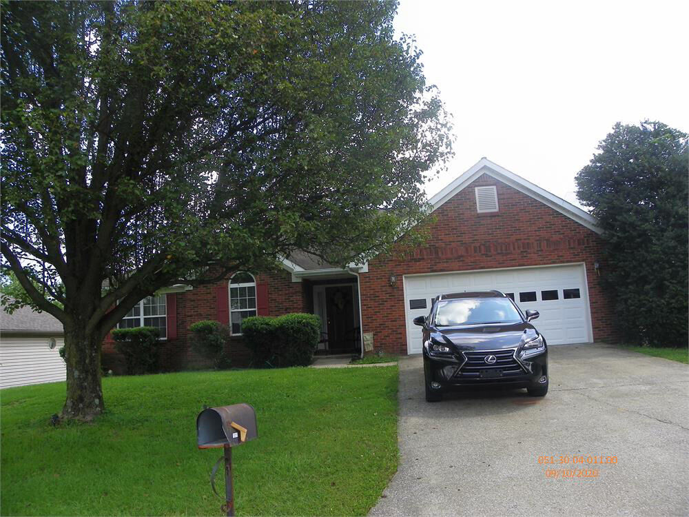 1051 Tamworth Lane.jpg